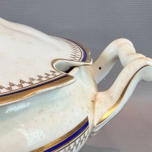 Guisera de Porcelana Polaca con Detalles Dorados y Azules - imagen 4