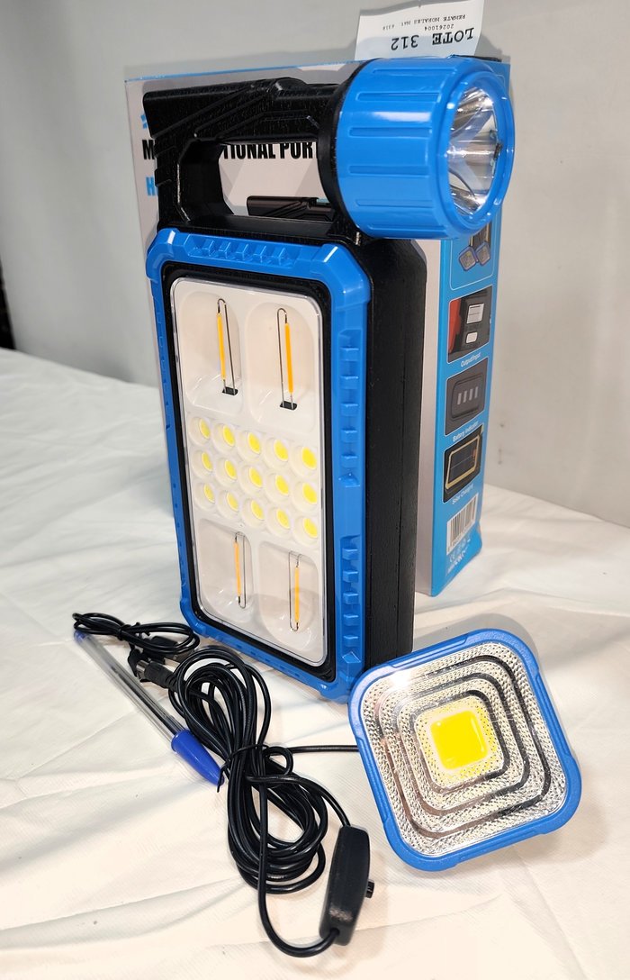 Foco LED Multifunción Recargable Solar y Corriente con Linterna y Panel