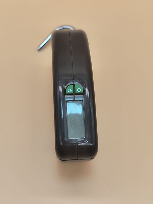 Balanza de pesca a pilas digital con capacidad de 25 kg - imagen 3