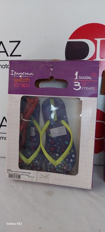 Calzado de Talla 27-29: Un Paquete de Ropa en Excelente Condición - imagen 2