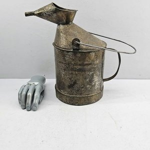 Lote siguiente: Tacho Antiguo para Combustible con Tapón de Corcho