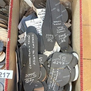 Lote de Plantillas para Calzado en Cajas - imagen 2