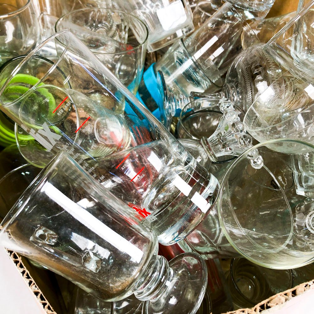 Colección de copas y vasos de vidrio - imagen 2