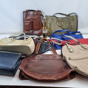 Lote anterior: Lote de 9 Carteras de Dama: Variedad de Modelos y Colores