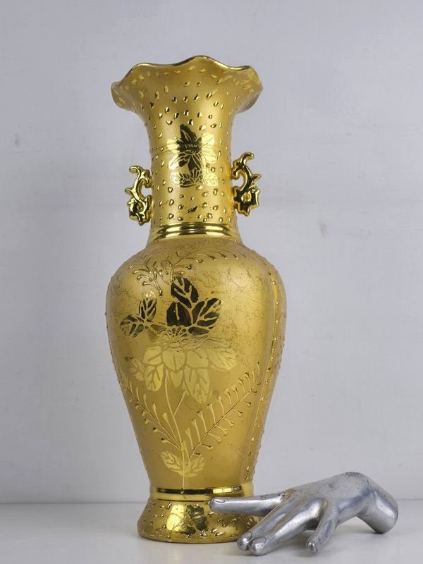 Jarrón Decorativo Oriental Dorado Brillante con Asas