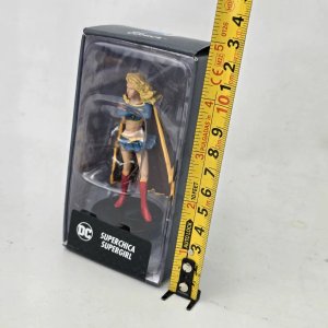 Estatuilla Superchica DC Comics Eaglemoss - imagen 4