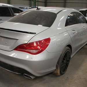 Mercedes-Benz CLA 200, Plata, 2014 - imagen 2