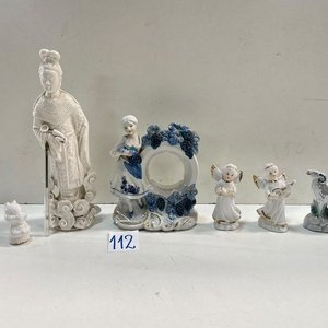 Lote anterior: Lote de 6 Adornos de Cerámica: Figura Oriental, Portarretrato y Figuras Angélicas