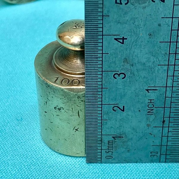Pesas de bronce antiguas para 100 gramos cada una - imagen 6