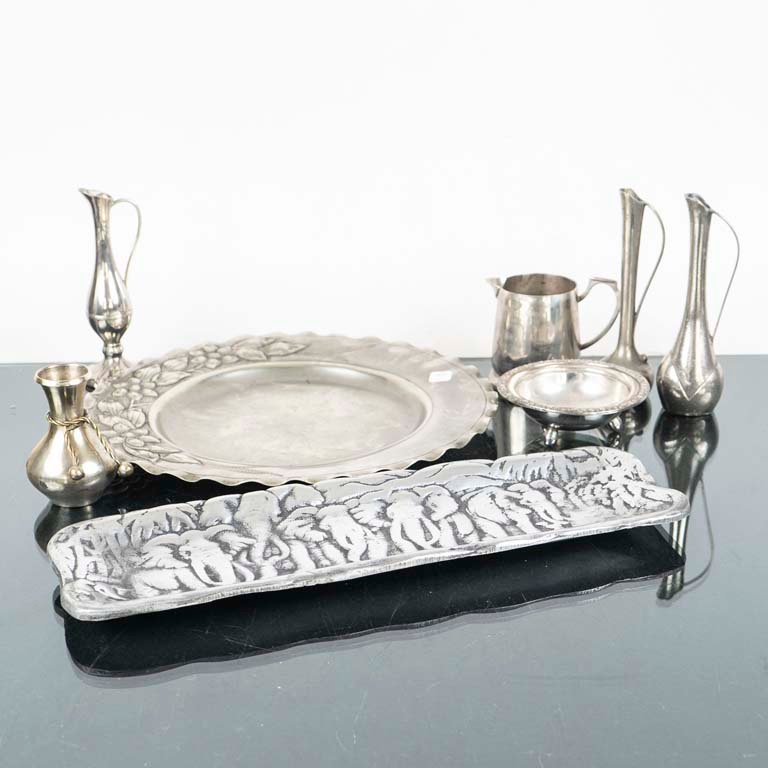 Lote anterior: Colección de plata y vajilla decorativa
