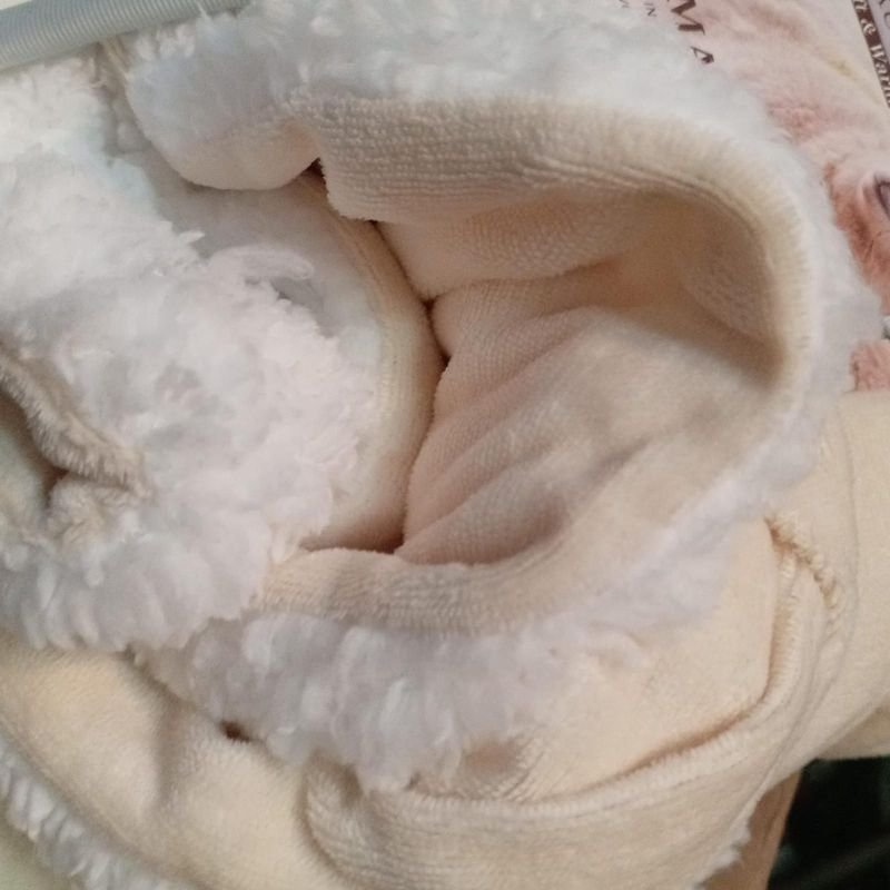Manta de 2 plazas con piel de durazno y simil corderito - imagen 2