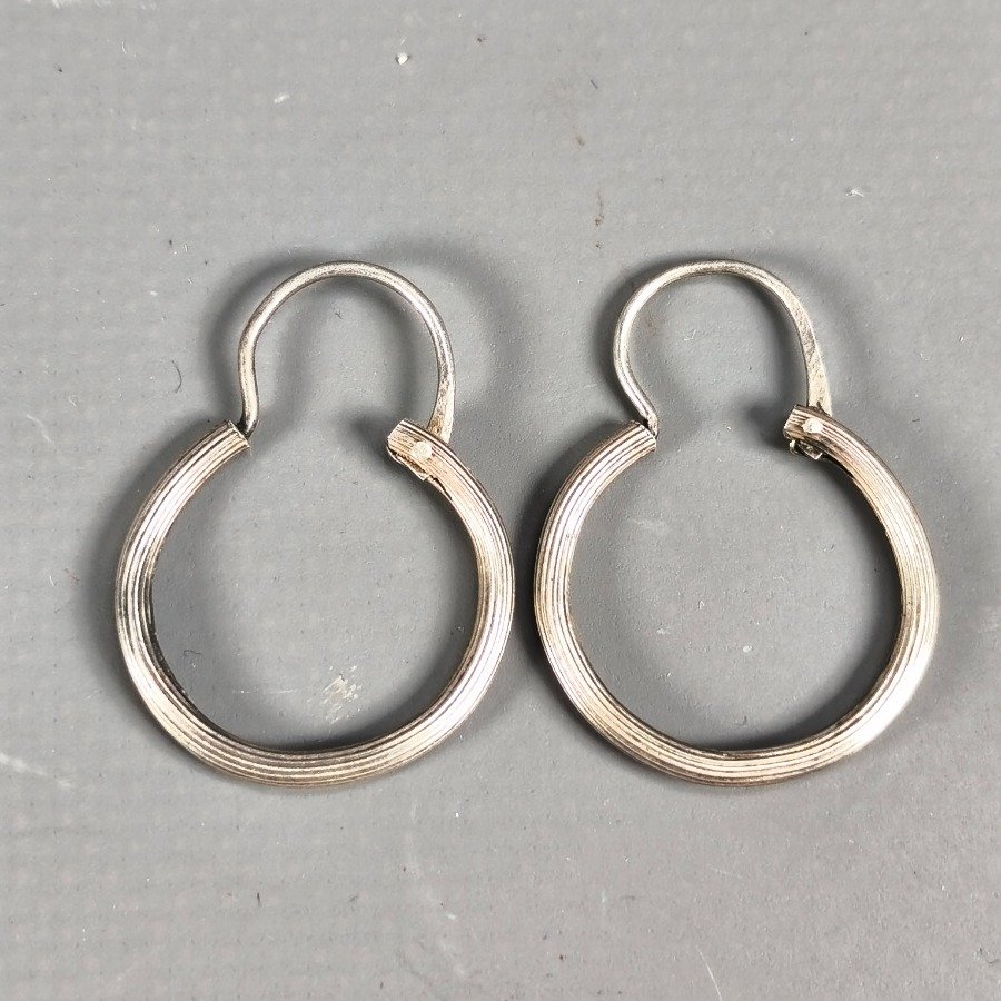 Item 16309 - Image 3