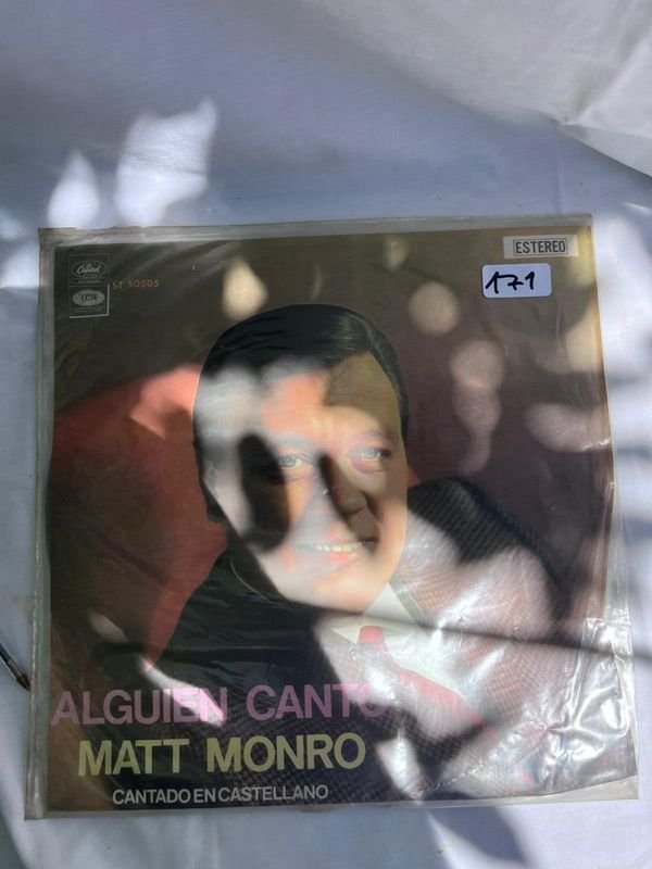 Item 869571 - Image 0