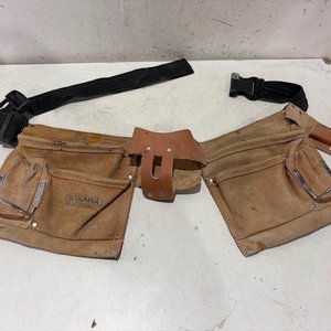Lote anterior: Cinto de Trabajo de Cuero Makawa con Bolsillos