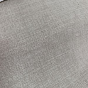 Lote de Textiles: Corte de Tela, Mantel Cuadrado Blanco, Cortina y Sábana de Cuna - imagen 2