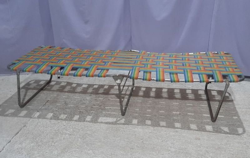 Catre Plegable de Caño con Tiras de PVC Multicolor
