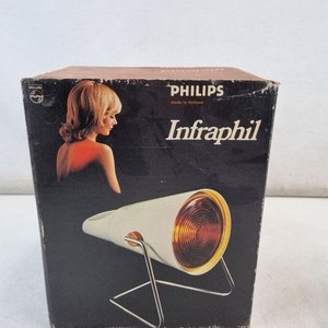 Lote siguiente: L 018 - 1 Pieza - Lampara infrarroja Philips Ingraphil de origen holandes, ideal para tratamientos de fisioterapia o uso hogareño - Funciona (Medidas aproximadas 22x20x15 cm)