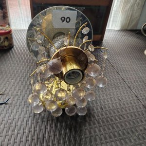 Lote anterior: Lámpara de Bronce con Espejo Oval y Caireles de Vidrio