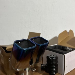 Lote siguiente: Puntero y otro 