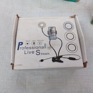 Cuatro piezas: cargador + linterna + cargador de celular + collar para perro. - imagen 4