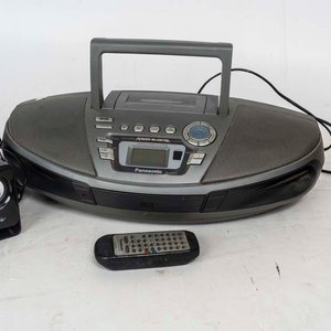 Radio Portátil Panasonic con Parlantes Comstar y Control Remoto - imagen 2