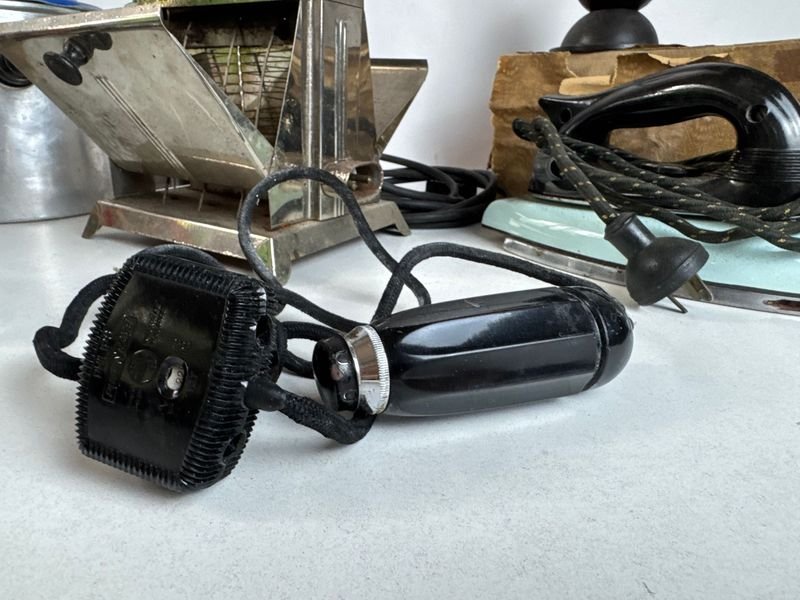 Lote vintage de electrodomésticos y accesorios - imagen 8