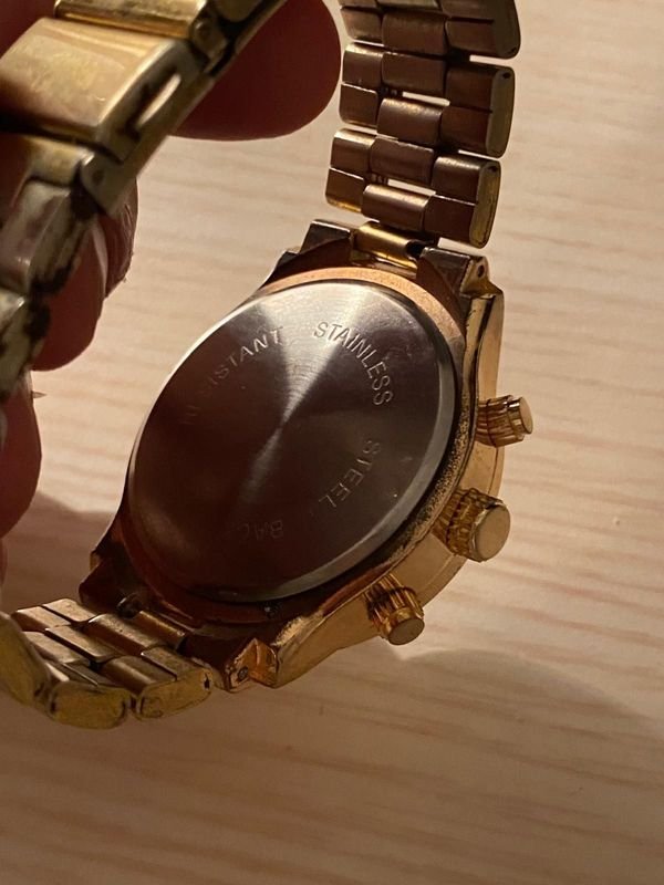 Reloj de oro Michael Kors con esfera grande - imagen 2