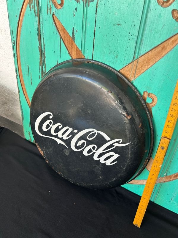 Lote siguiente: Antigua Pastilla de coca cola litografiada Negra de chapa