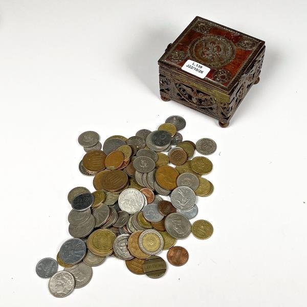 Cofre Alhajero Metálico Decorado con Monedas Varias - imagen 1
