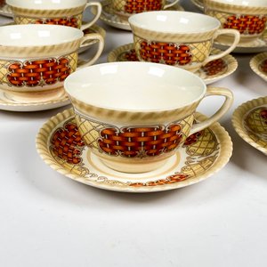 Doce tazas de te loza inglesa, con sus 12 platos - imagen 3