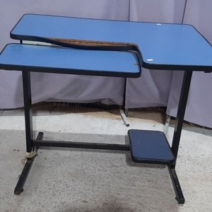 Escritorio Celeste para Computadora con Asiento y Reposapiés - imagen 2