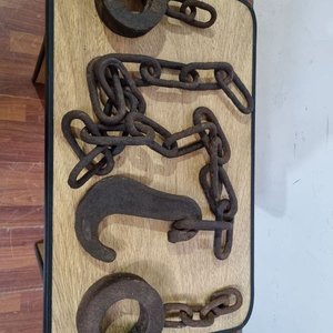 Juego Antiguo de Cadenas y Argollas de Hierro Forjado con Gancho - imagen 8
