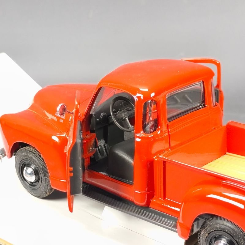 Maqueta de camioneta Chevrolet 1950 en escala 1/24 - imagen 5