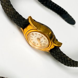 Lote de Cuatro Relojes Antiguos de Pulsera para Dama y Caballero - imagen 5