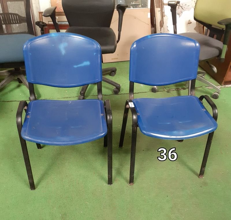 Sillas de escritorio azules de segunda mano