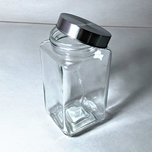 Seis Frascos Cuadrados de Vidrio Transparente con Tapa Metálica - imagen 2