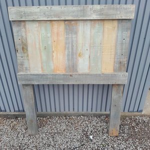Respaldo de Madera Rústico para Sommier de 1 Plaza - imagen 1