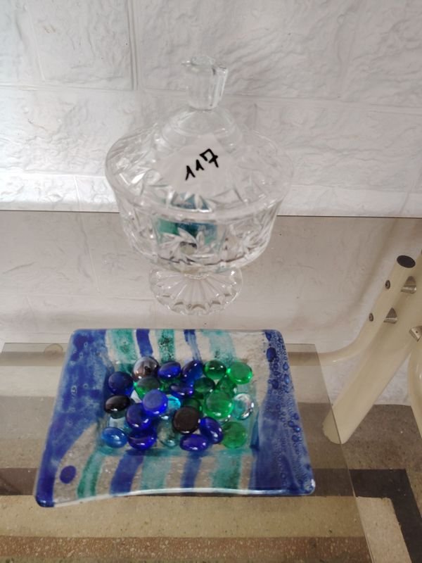 Caramelera y Centro de Mesa de Vidrio Tallado y Decorado