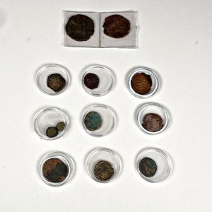 Lote anterior: Lote de Once Monedas Antiguas Varias