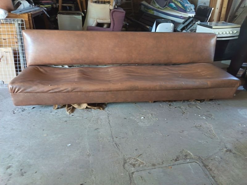 Gran Sillón de 4 Cuerpos Marrón con Detalles