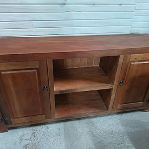Lote siguiente: Aparador de Madera Maciza Fundamento Nuevo