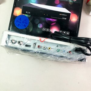 Dos Cajas de Cartas de Póker y Dos Canaletas - imagen 2