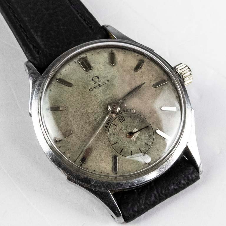 Lote siguiente: Reloj Omega de alta calidad