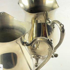 PAr de jarras en metal (con detalle)20,5 cm - imagen 3