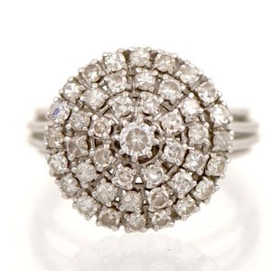 Lote anterior: Anillo de Platino con Brillantes