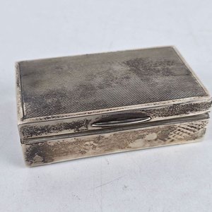 Antigua Caja Inglesa de Plata 925 con Grabados y Interior Forrado - imagen 2