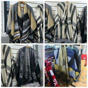Lote de 12 Ruanas con Diseños Variados - imagen 4