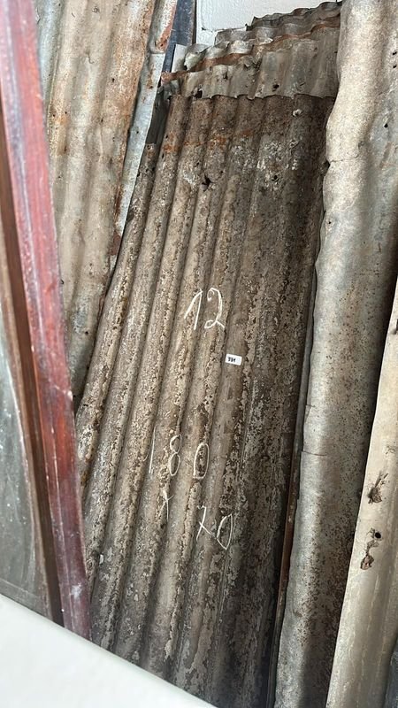 Lote siguiente: Chapas de Zinc Corrugado en Mal Estado