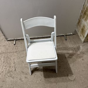 Lote de Sillas de Plástico Blanco para Eventos - imagen 9