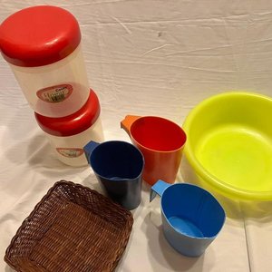 Lote - Variedad de artículos plásticos y de bazar para el hogar - imagen 2